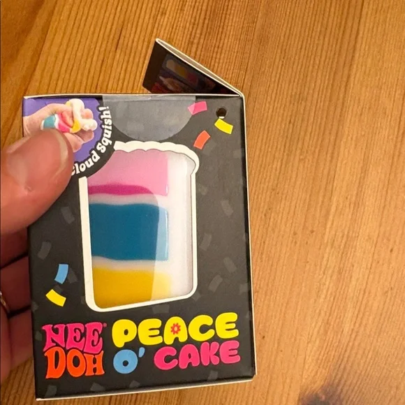 Nee doh bundle fuzz balls cake and purple glow cube - Picture 5 of 11